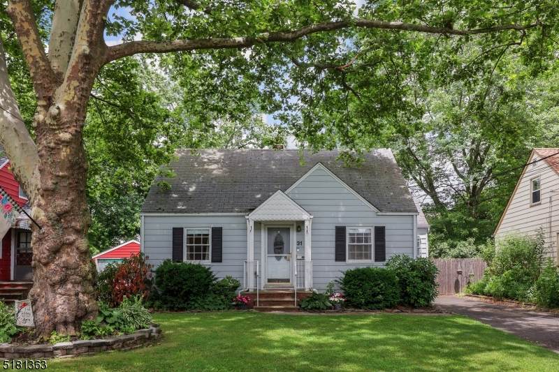 31 Alice Ln - Photo 1