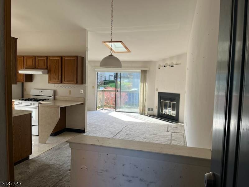 1002 Spruce Hills Dr - Photo 1