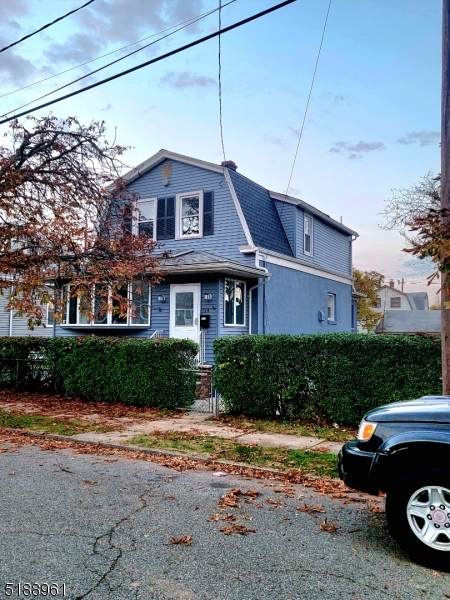 714 Raritan Ave - Photo 1