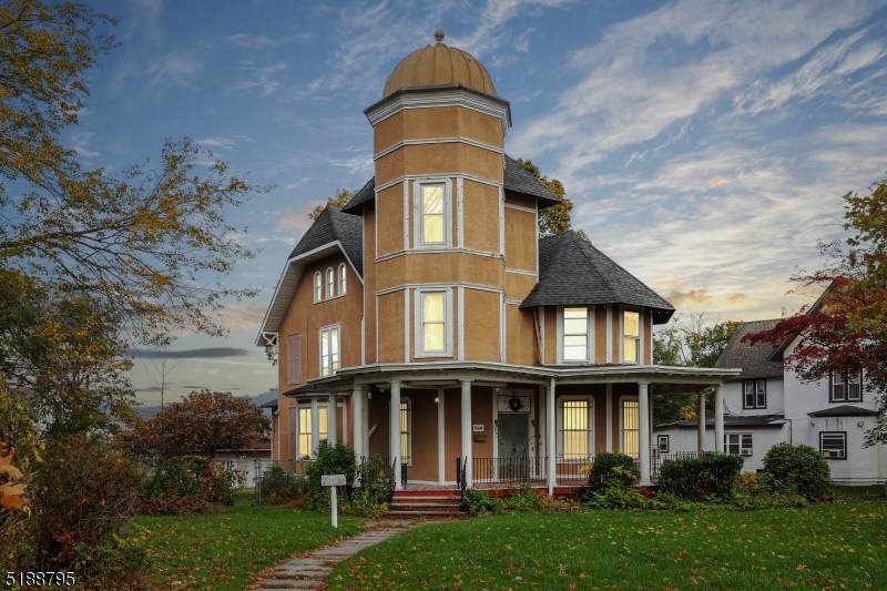 399 Highland Ave - Photo 1