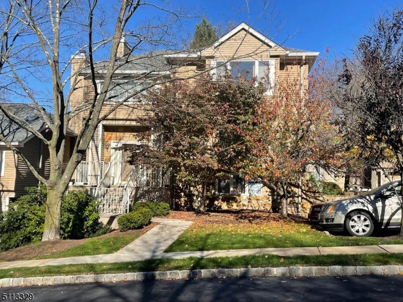 244 Clarken Dr - Photo 1