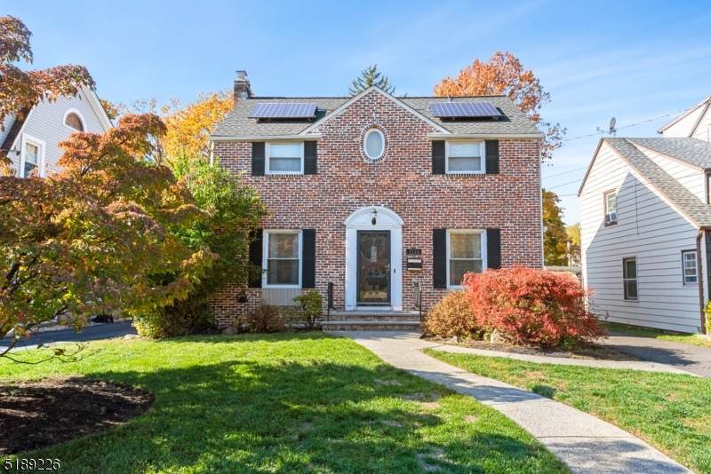 1138 Stilford Ave - Photo 1