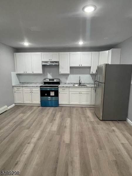437 7Th Ave - Photo 1