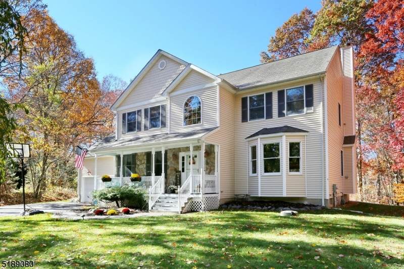 24 Chelsea Dr - Photo 1