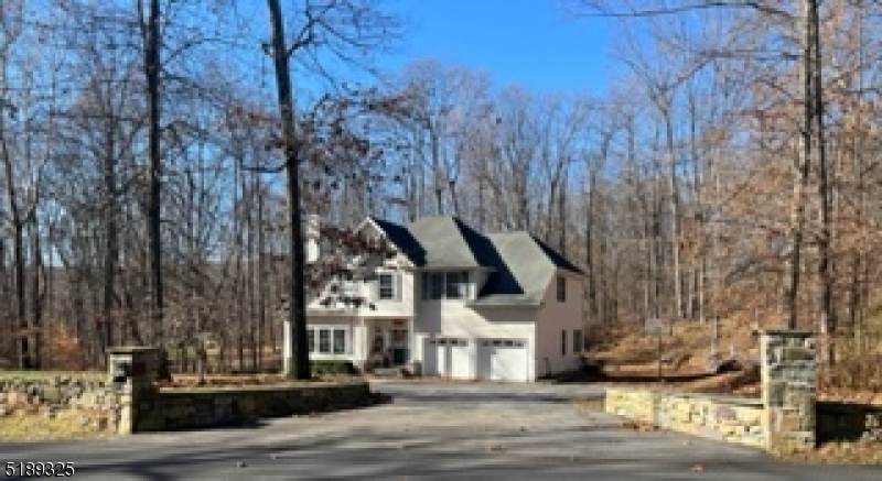 25 Pond School Rd - Photo 1
