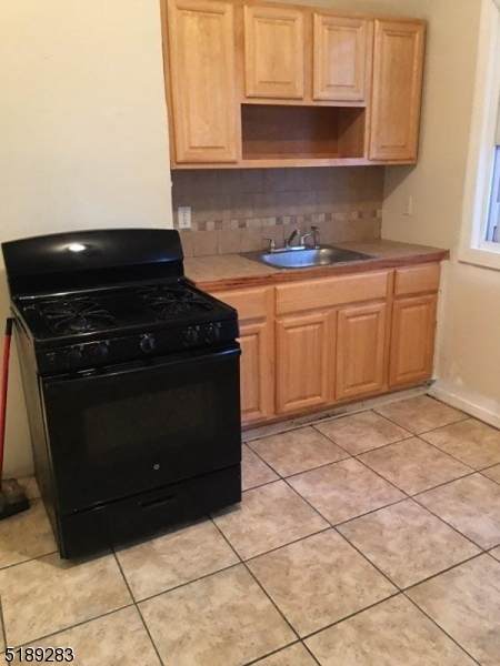 30 Wainwright St - Photo 1