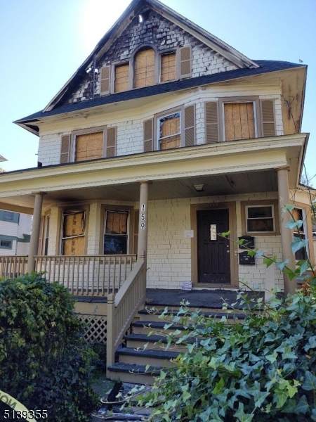 157 Crescent - Photo 1