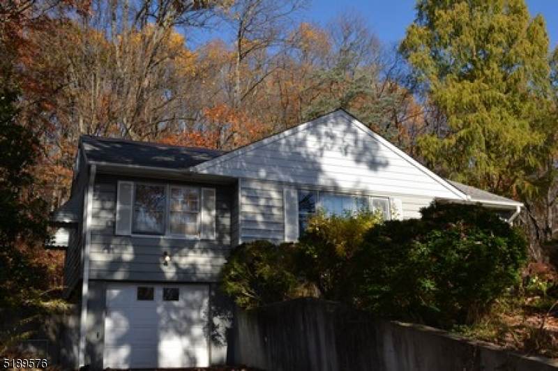 171 Mountainside Rd - Photo 1