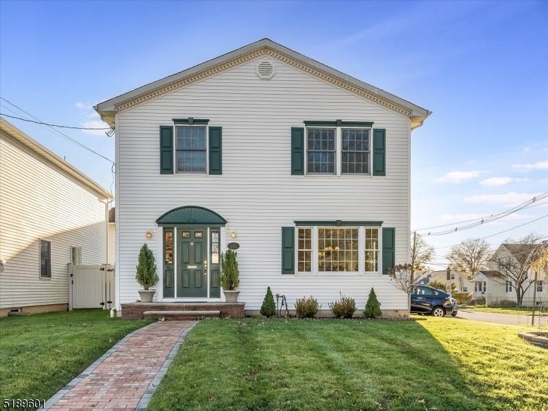 582 Forest Rd - Photo 1