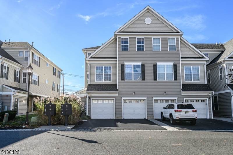 27 Liberty Way - Photo 1