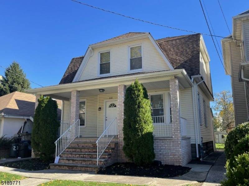 310 Stiles St - Photo 1