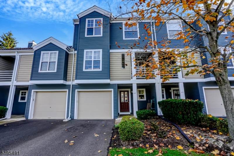 86 Village Cir - Photo 1