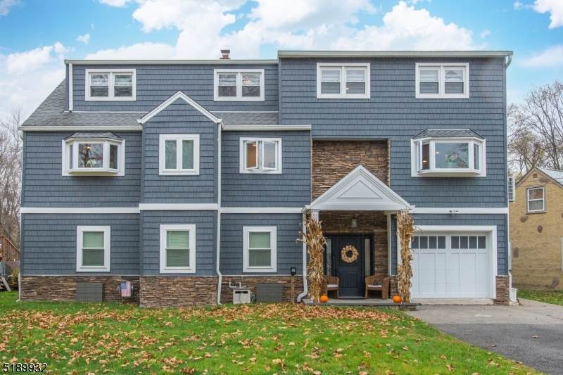 28 Voorhis Pl - Photo 1