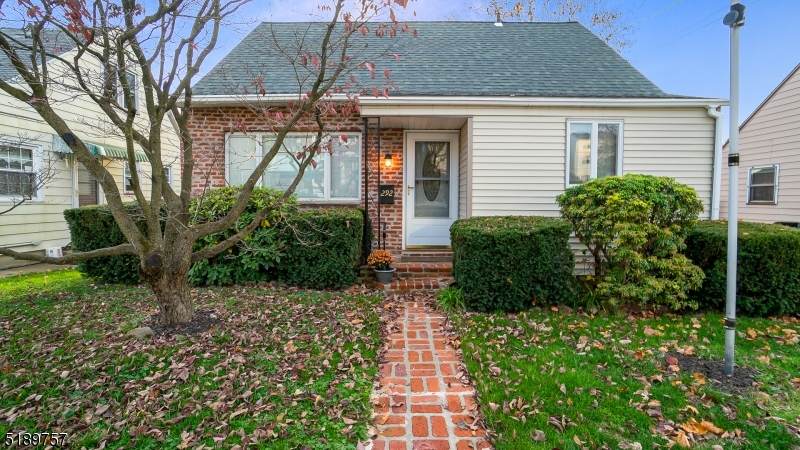 292 Warren Street - Photo 1