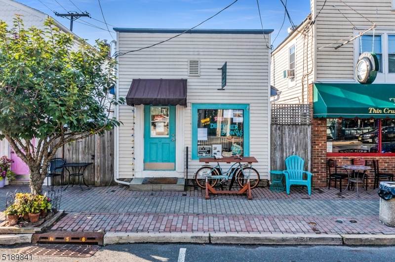 3 Main St - Photo 1
