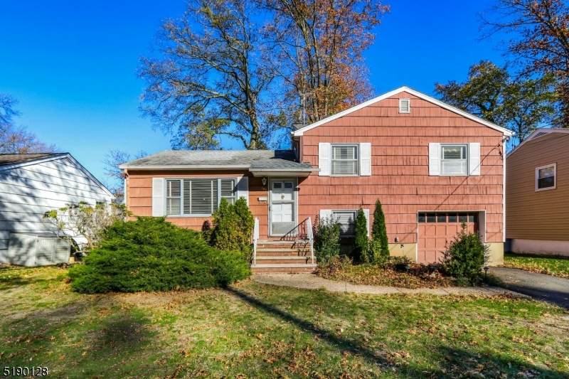 107 Elmora Ave - Photo 1