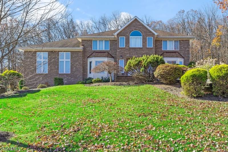 410 Mountain Way - Photo 1