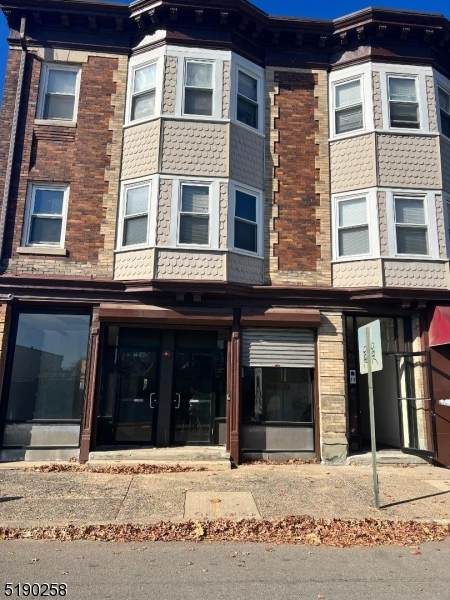 163 N Park St - Photo 1
