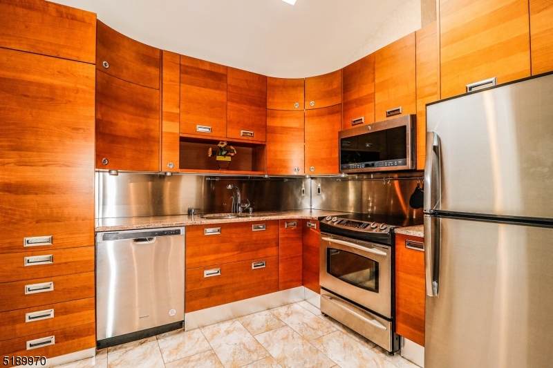 8 Woodland Way - Photo 1