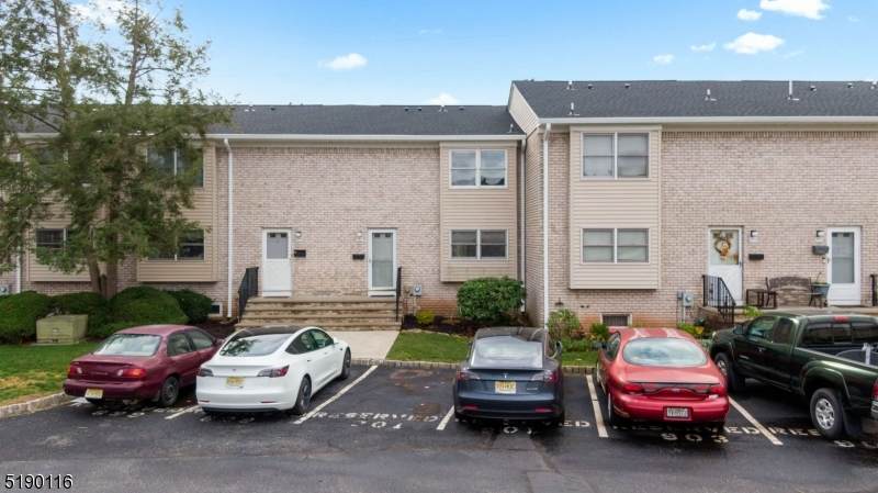 901 Robin Rd - Photo 1