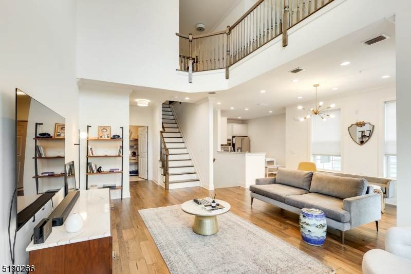 110 Aspen Dr - Photo 1