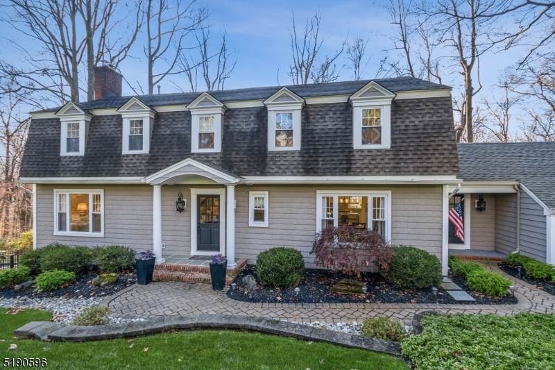 17 Dale Dr - Photo 1