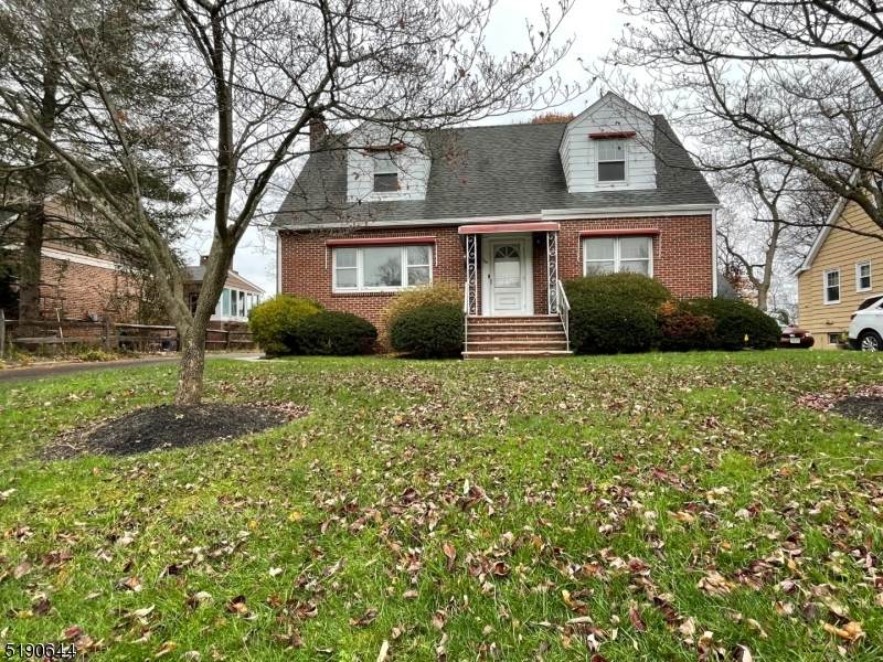 104 Valpeck Ave - Photo 1