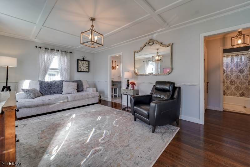 391 Ward St - Photo 1