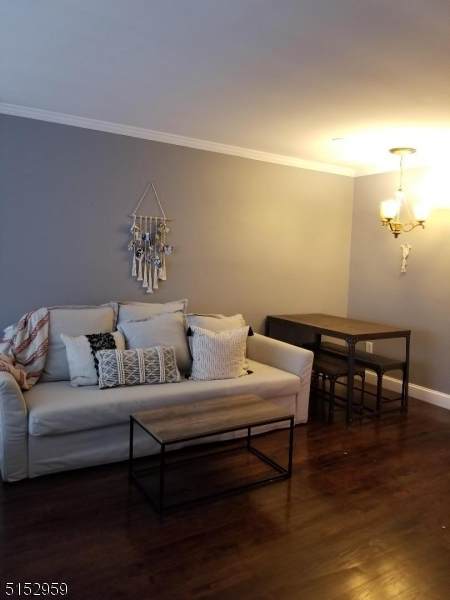 565 Grove St D-5 - Photo 1