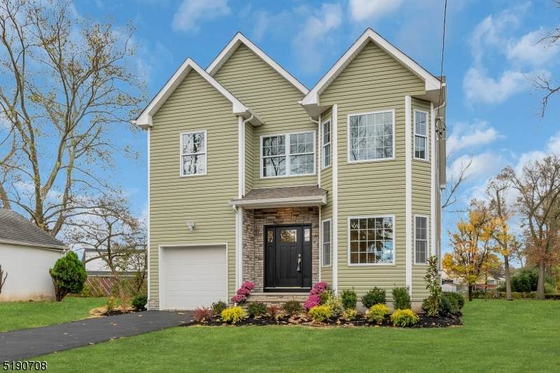 6 16th Street - Photo 1