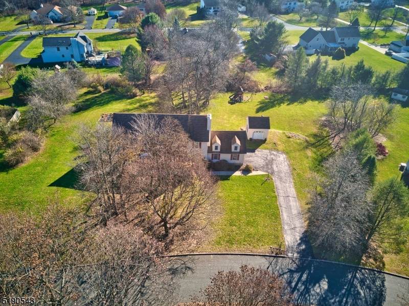 6 Crestwood Ct - Photo 1