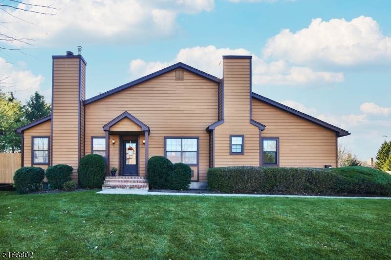 23 Easton Ct - Photo 1
