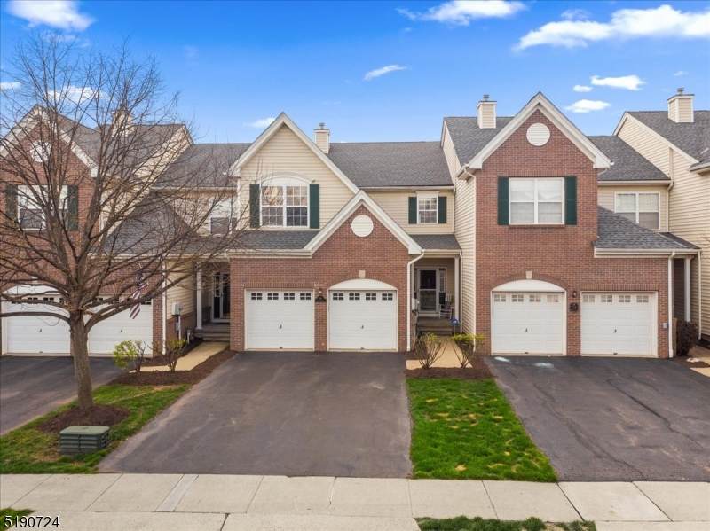 34 Surrey Ln - Photo 1