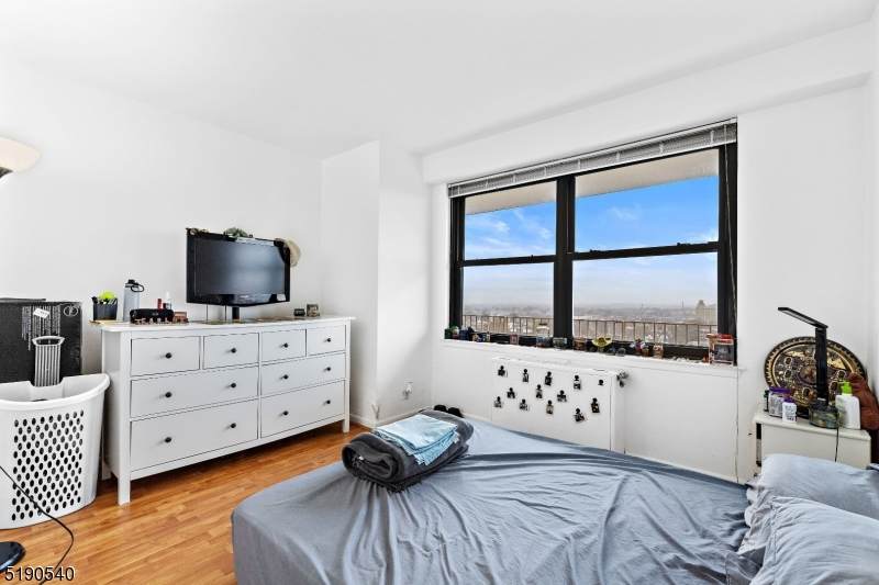 285 Aycrigg Ave - Photo 1