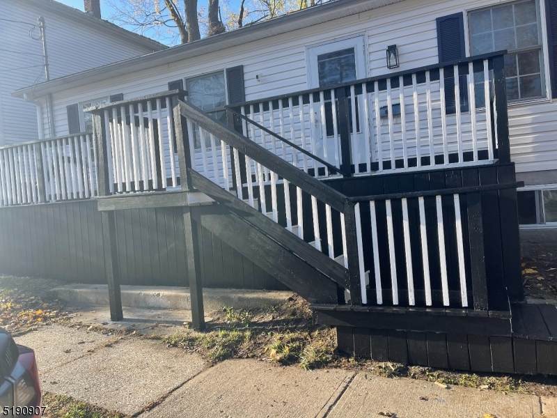 12 Hamilton St - Photo 1