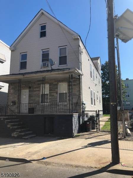 574 Grove St - Photo 1