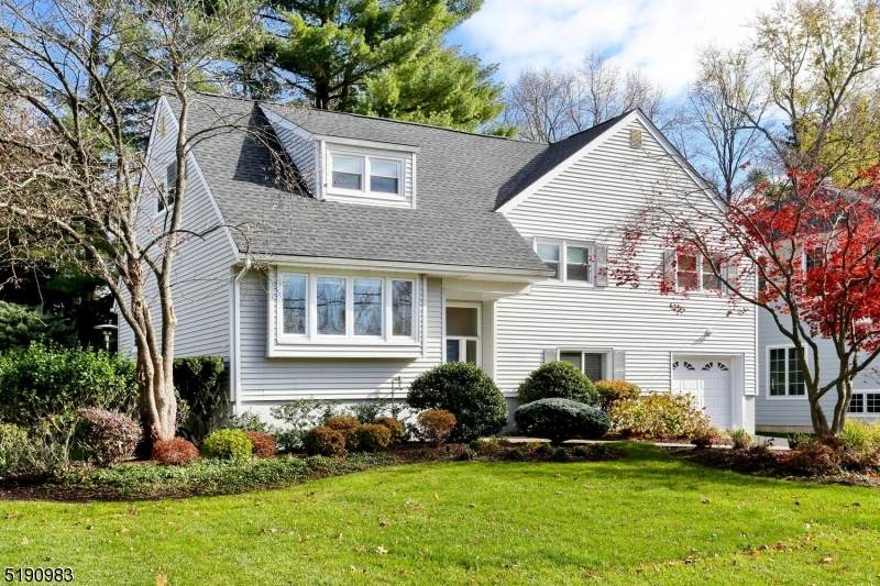 16 Yardley Ct - Photo 1