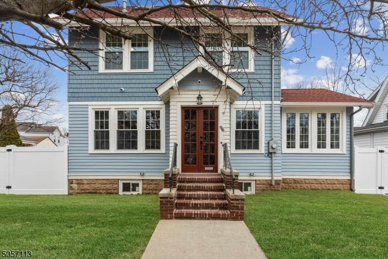 939 Bryant St - Photo 1