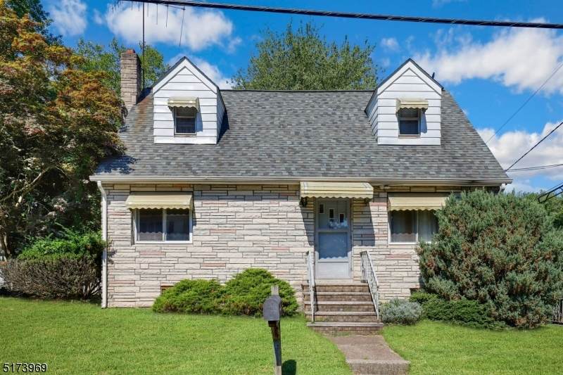 169 Pleasant Ave - Photo 1