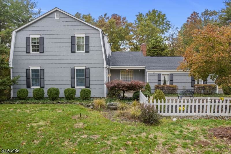 28 Stacy Dr - Photo 1