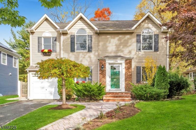 129 Thomas St - Photo 1