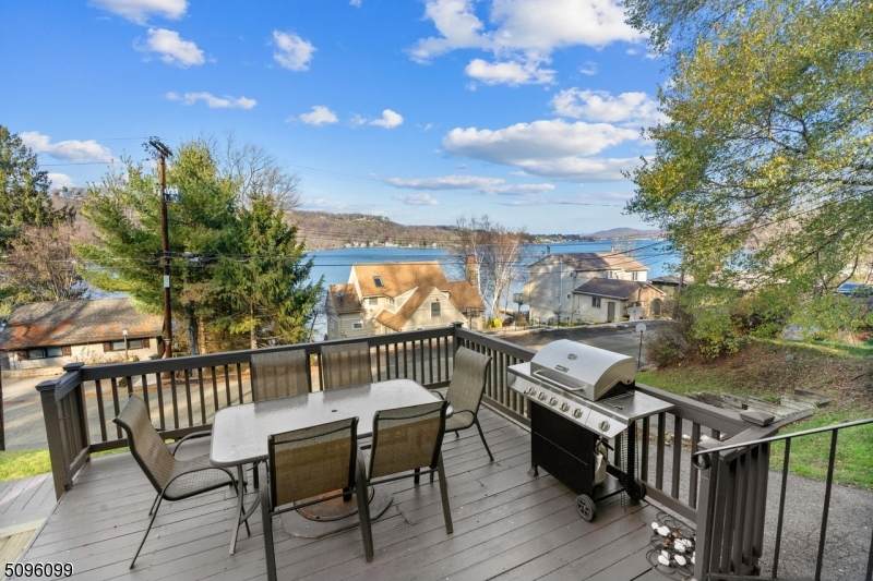 75 Birch Pkwy - Photo 1