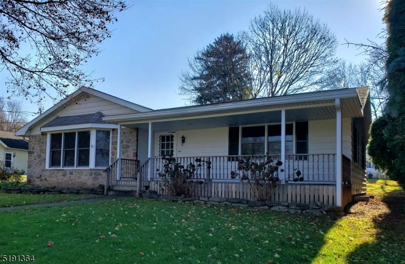141 Main St - Photo 1