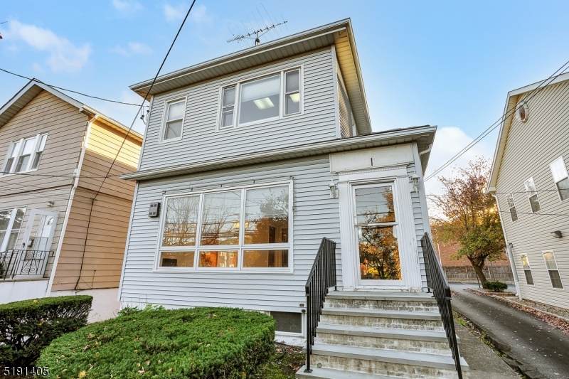 73 Newark Ave - Photo 1