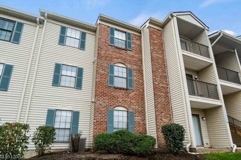 46 Fisher Dr - Photo 1
