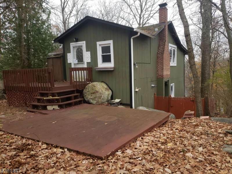 8 Hillcrest Trl - Photo 1