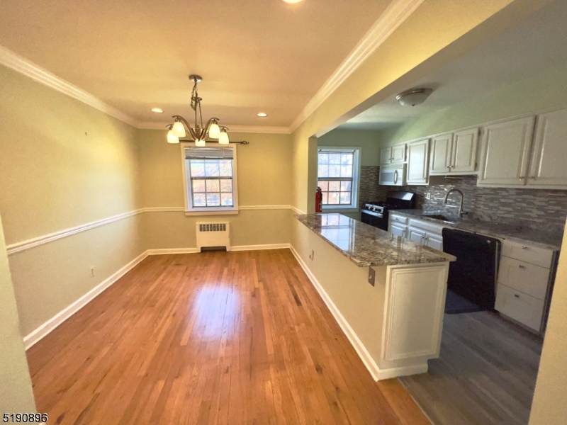 29 Colfax Manor - Photo 1