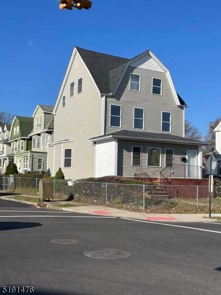 485 N Grove St - Photo 1