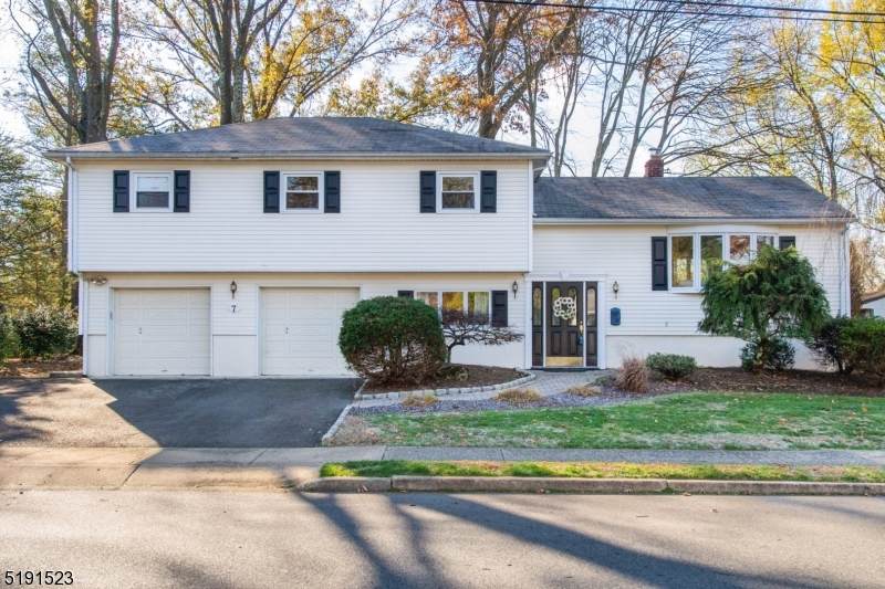 7 Ella Ln - Photo 1