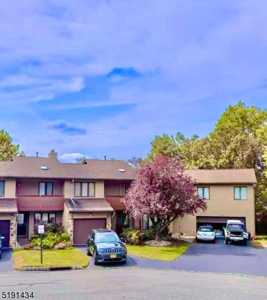 28 Cedarwood Terr - Photo 1